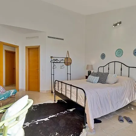 Stunning Sea View Penthouse For 8 People 펜션 *