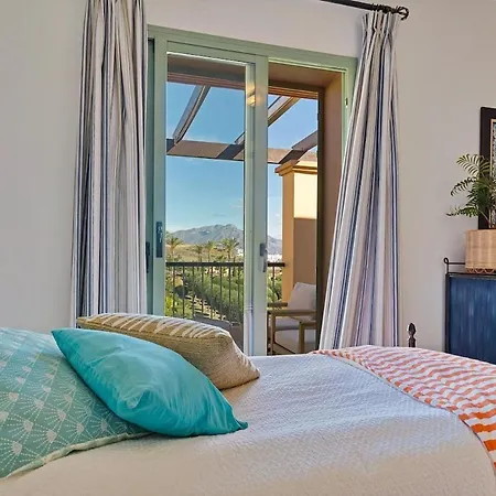 Stunning Sea View Penthouse For 8 People