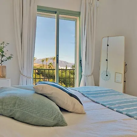 Stunning Sea View Penthouse For 8 People 펜션 *
