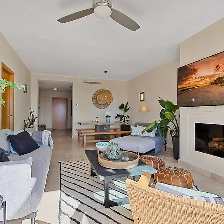 Stunning Sea View Penthouse For 8 People