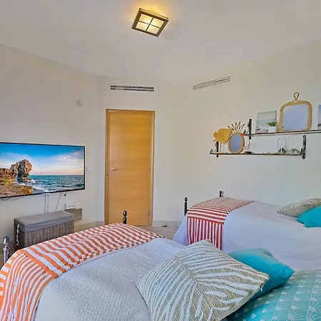 펜션 Stunning Sea View Penthouse For 8 People *